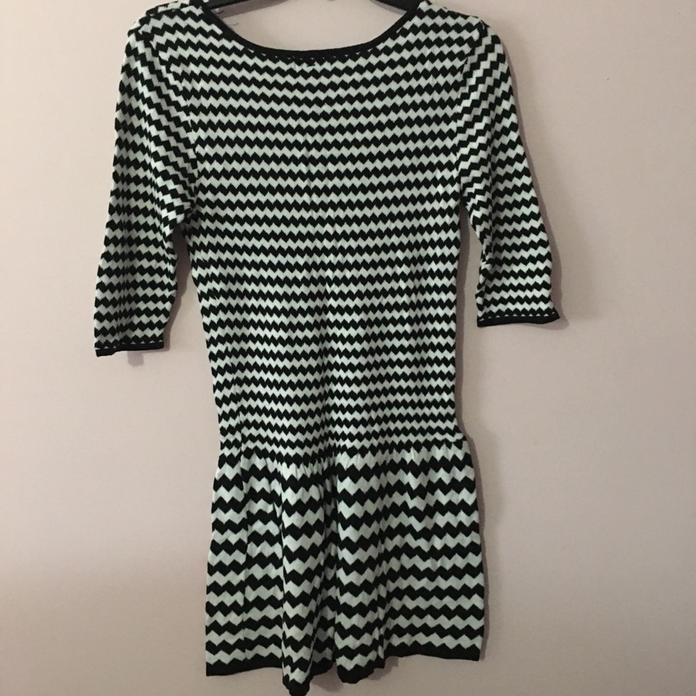 SALE!! Freshman black and white striped sweater dress - Picture 3 of 4